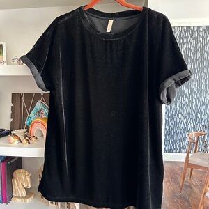Elegant Black Velvet Women's Top